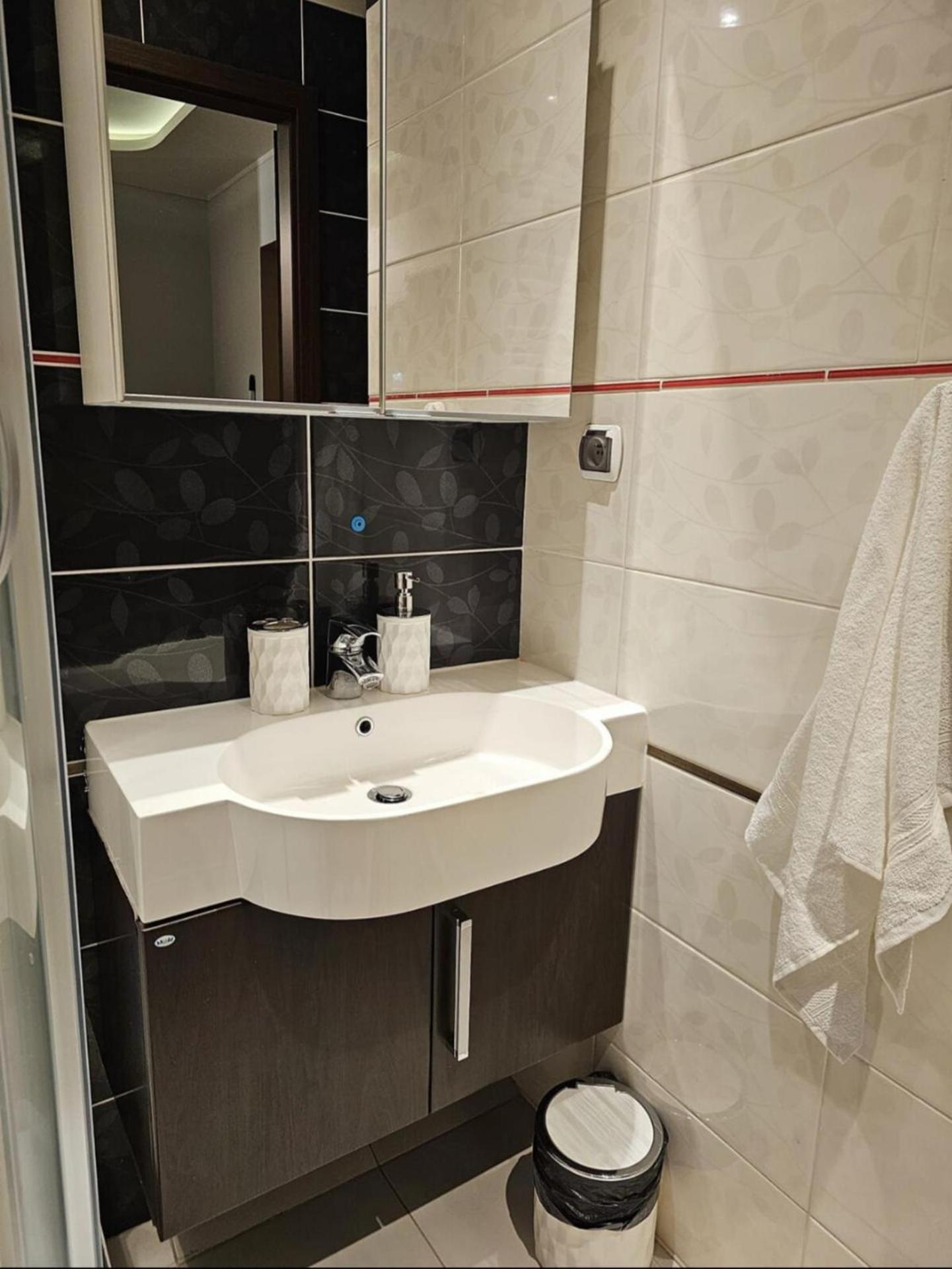 Apartment In Zyrardow 10Min To Suntago Exterior foto