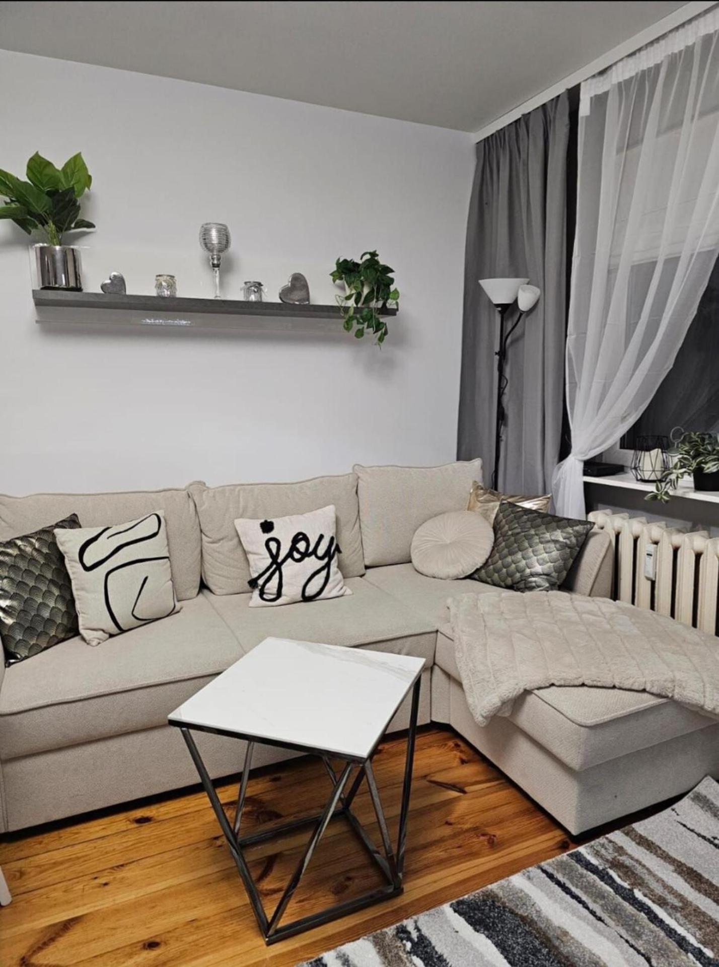 Apartment In Zyrardow 10Min To Suntago Exterior foto